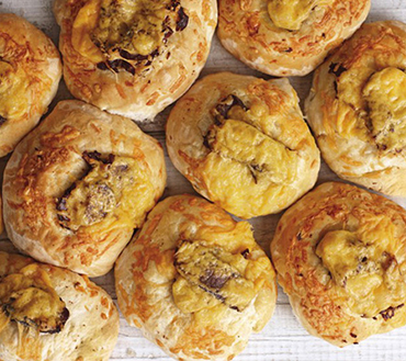 Cheddarkaas-En-Biltong-Broodjies